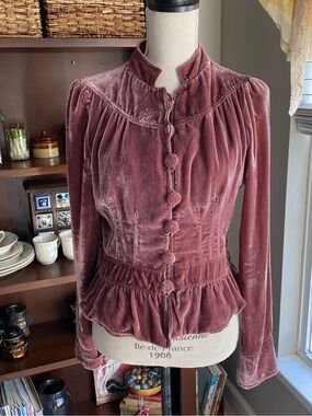 Necessary Objects Rose Velvet Button-Front Peplum Jacket M